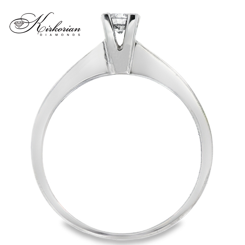 Годежен пръстен с диамант 0.16 ct от злато 14К – класически модел със стилно излъчване