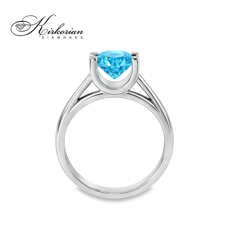 Годежен пръстен от бяло злато 14К с нежен син топаз 1.45 ct и диаманти 0.09 ct – модел с елегантна линия, код: K405