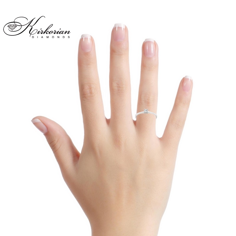 Годежен пръстен от бяло или жълто злато 14К с диамант 0.15 ct – класически модел с фин силует, код: K342