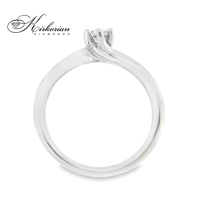 Годежен пръстен от бяло или жълто злато 14К с диамант 0.19 ct – Перфектно съотношение цена-качество Годежен пръстен от бяло или жълто злато 14К с диамант 0.19 ct – Перфектно съотношение цена-качество