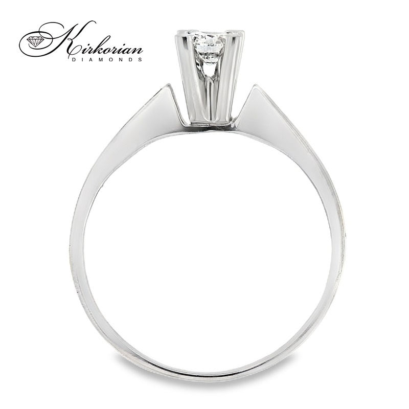 Годежен пръстен от бяло злато 14К с диамант 0.245 ct – Лукс на достъпна цена Годежен пръстен от бяло злато 14К с диамант 0.245 ct – Лукс на достъпна цена