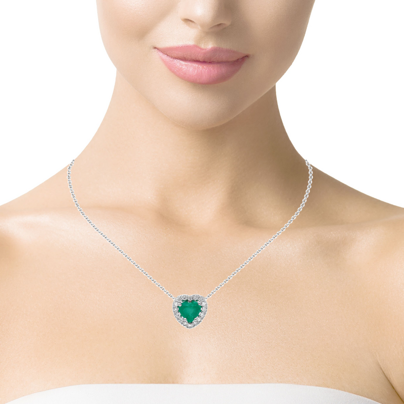 Колие бяло злато 18к със смарагд 0.48ct и диаманти – форма сърце | Kirkorian Diamonds Колие бяло злато 18к със смарагд 0.48ct и диаманти – форма сърце | Kirkorian Diamonds