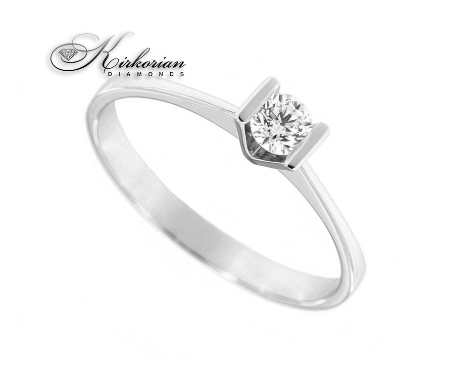 Годежен пръстен бяло злато 14к. с диамант 0.24 карата код:496